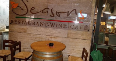 Seasons Wine Cafè food