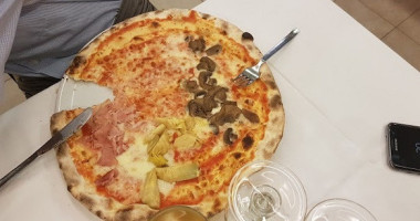 Albergo Pizzeria La Madonnina food