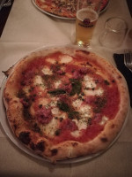 Luna Rossa food