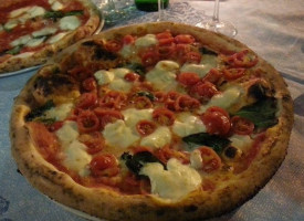 Antica Pizzeria Ciro food