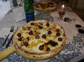 Antica Pizzeria Ciro food