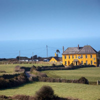 Gurnard's Head outside