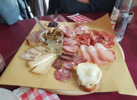 La Mangiatoia food