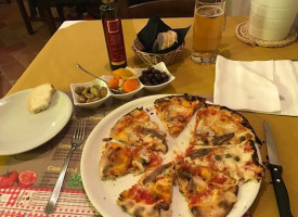 Pizzeria Da Rossi food