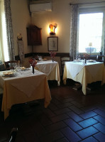 Locanda San Martino inside