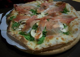 Pizzeria La Lanterna food