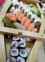 Lii Sushi food