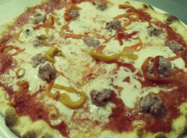 La Fabbrica Della Pizza food