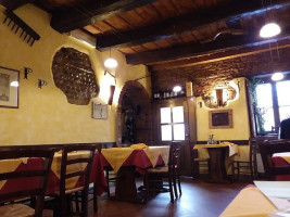 Osteria Degli Amici inside