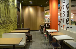 Mcdonald's Torri D'europa inside