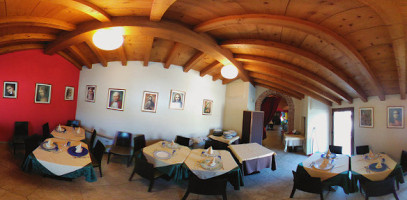 Trattoria Da Claudio 1999 inside