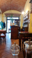 Vineria Derthona food