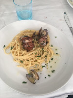 Luna Rossa food