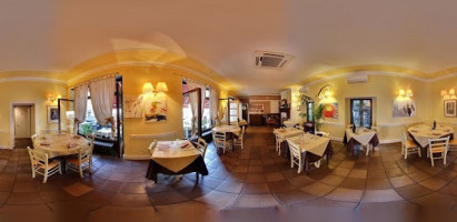 Trattoria All'antica inside