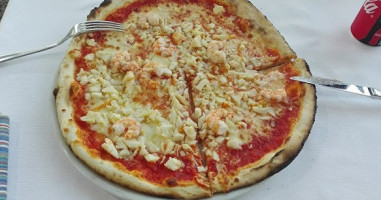 Pizzeria 'il Falco ' food