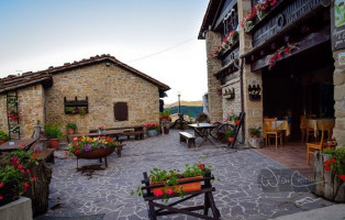 Rifugio Altino outside