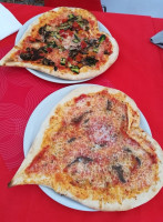 Smart Pizzeria food