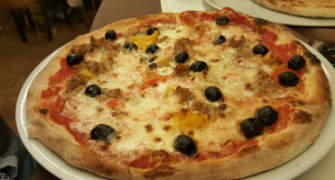 Pizzeria All'ospedale food