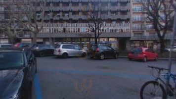 La Moderna outside