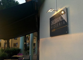 Orobianco Pizzeria inside