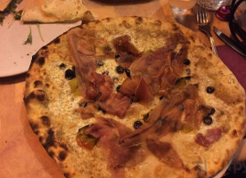 Lo Spuntino Pizzeria food