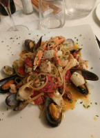 Giglio Rosso food