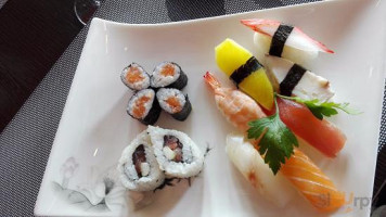 Carpe Diem Sushi food