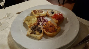 Trattoria Marchegiana food