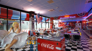 1950 American Diner food