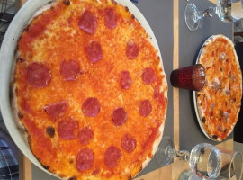 Pizzeria Da Asporto Benvenuti Al Sud food