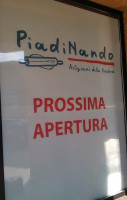 Piadineria Piadinando inside