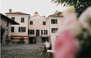 Villa Delfini outside