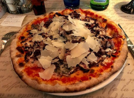 Pizzeria La Botte food