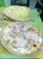 Pizzaland Da Mario food