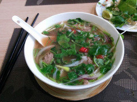 Vinh Ha Long food