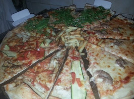 L Angolo Della Pizza Di Muccigrosso Gennaro food