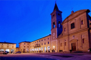 Pizza In Piazza inside