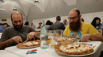 E Pizzeria L'arte Della Pizza food