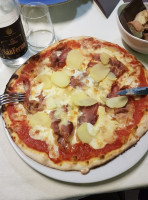 Pizzeria L'arca food