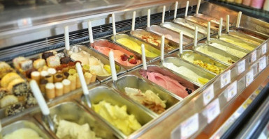 Gelateria Yogurteria Dolcevita food