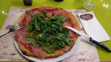 Pizzeria Naturale food