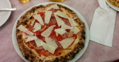 Il Segreto Di Pulcinella Pizzeria food