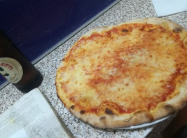 Pizzeria San Giorgio Leoncavallo food