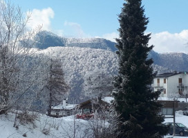 Rifugio Disolin Alpe Di Paglio outside