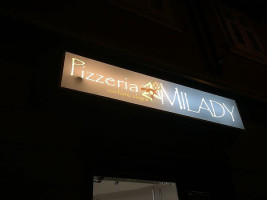 Pizzeria Milady inside