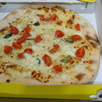 Pizzeria Dali Di Saad Hassan Abou El Hossein Ali food