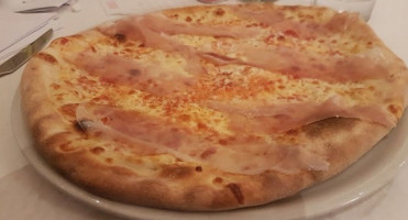 Il Nido Pizzeria food