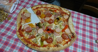 Pizzeria Bongustaio food