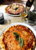 Pizzeria 3121 Da Vincenzo food