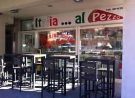 Italia Al Pezzo inside